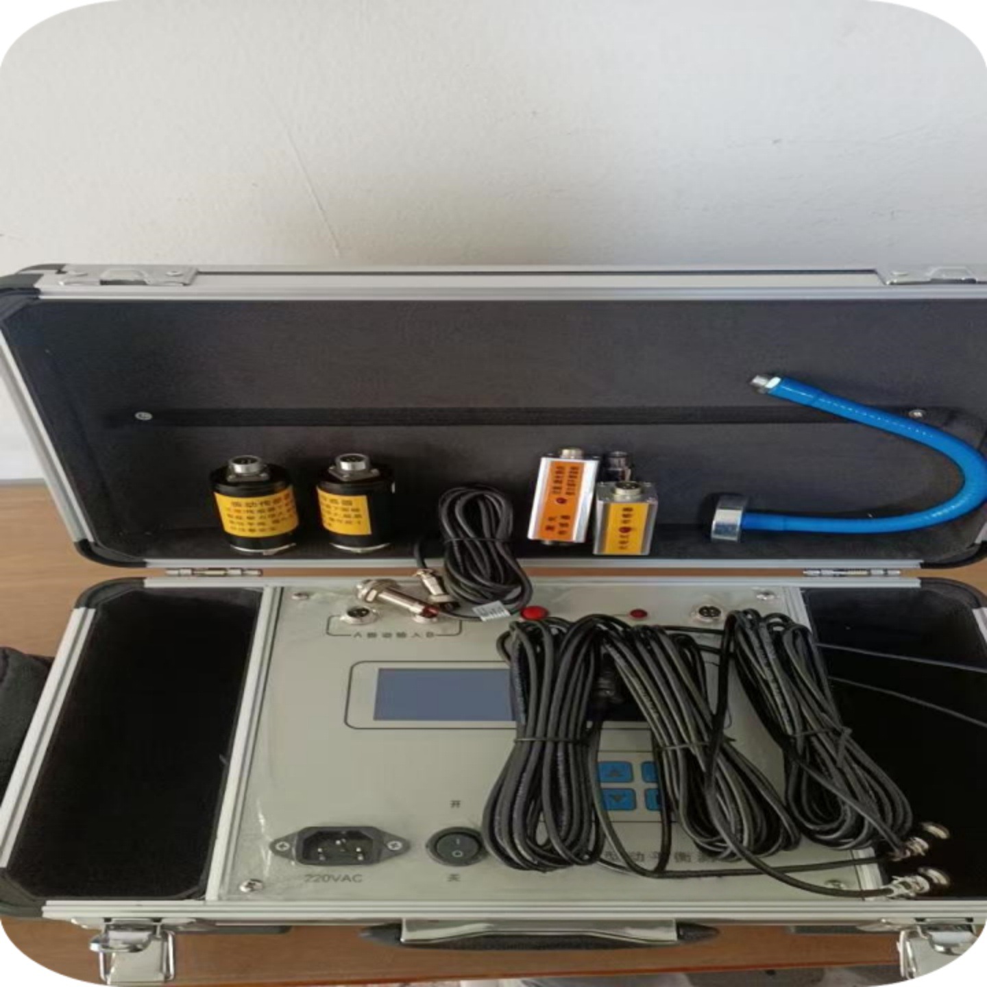 供现场动平衡测量仪 型号:JB12-VT800库号：M384545