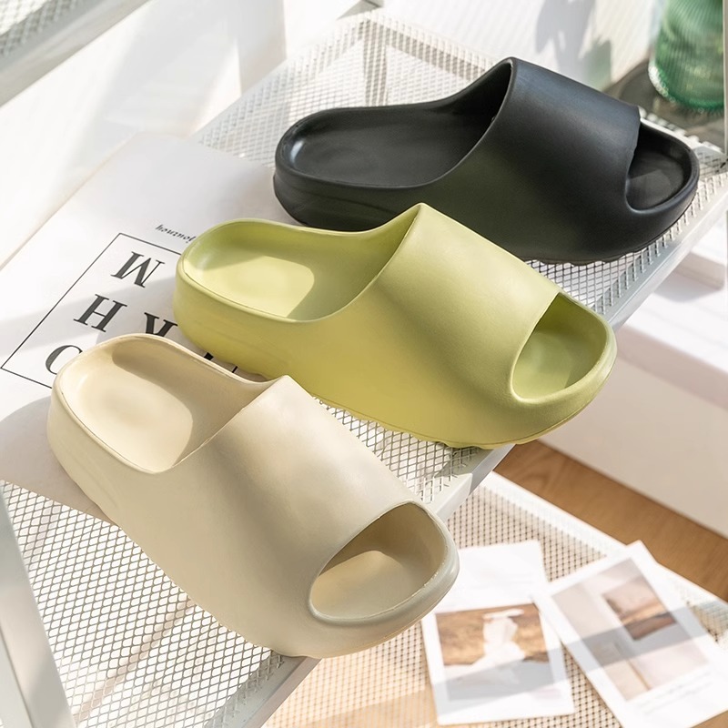 Waterproof Thick-Soled Slippers for Couples, Women's Summer Indoor and Outdoor Wear, Home Slippers with a Comfortable Feel, Simple Cross-Border Coconut Slippers for Men