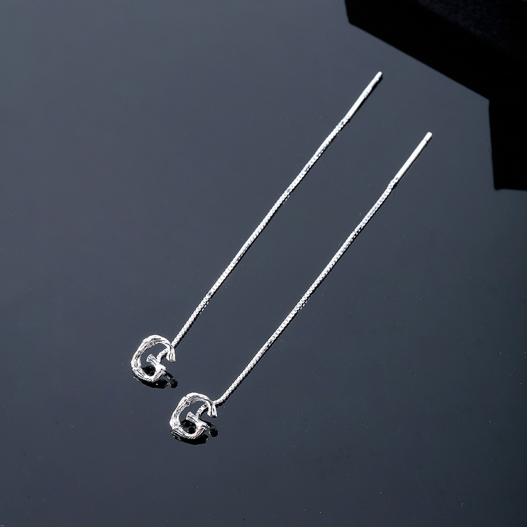 Shiai original s925 plata esterlina oído líneas inglés 26 letras cadena de la oreja moda todo-fósforo oído espárragos multi-color generación