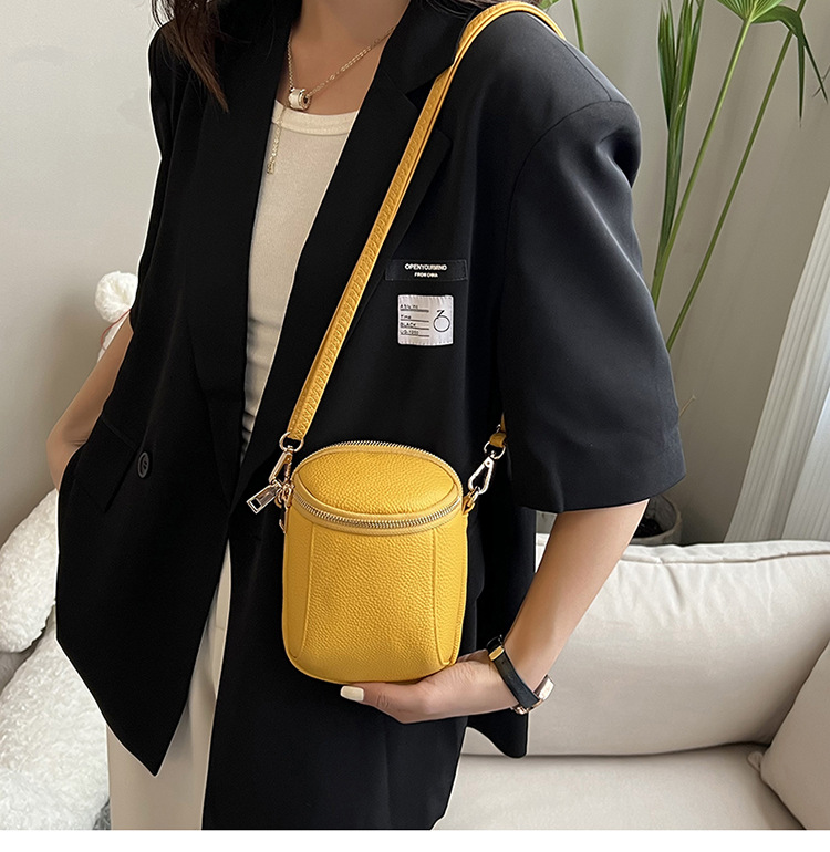 294g Weight Polyester Lining Material Sewing Thread Fashion Element Zipper Closure Type Single Shoulder Strap Strap Type Crossbody Bag Bags Type Casual Occasion Genuine leather Material Solid Color Pattern All Seasons Season Women's Gender Streetwear Style Shell Shape Women's Solid Color Genuine Leather Sewing Thread Zipper Phone Wallets 12