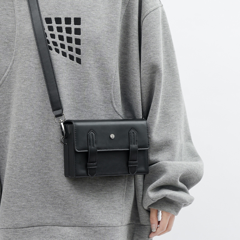 跨境硬殼包男2024新款潮牌小眾設計休閒手機包韓版盒子斜挎包女