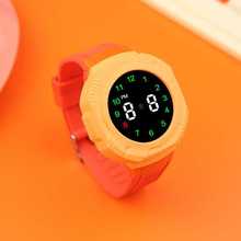 跨境新款LED手表跑马灯简约男女初中小LED电子手表夜光