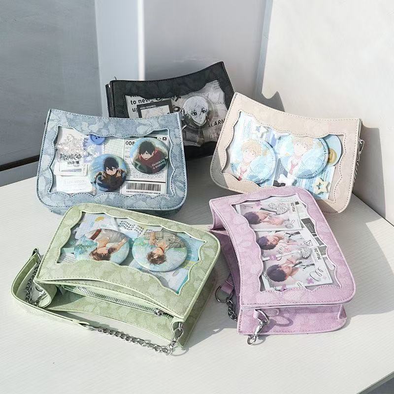 呜咚小铺原创日常百搭透明斜挎吧唧二次元痛包女【乌龙茶仿提花】