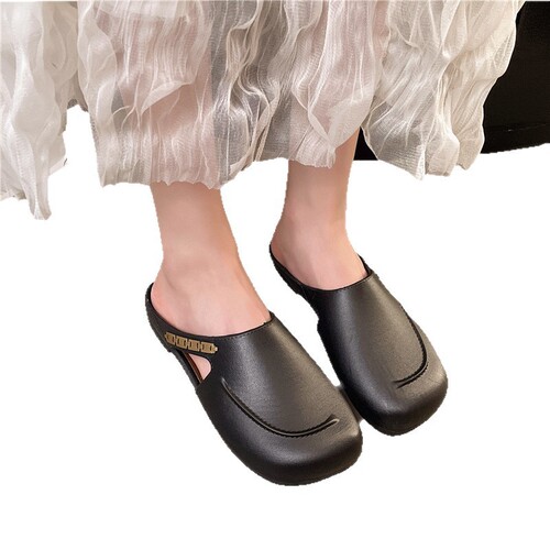 French Toe Slippers Ladies Summer Outdoor Flat Toe Footstep Mules Skirt 2025 Lazy New Flip Flops 