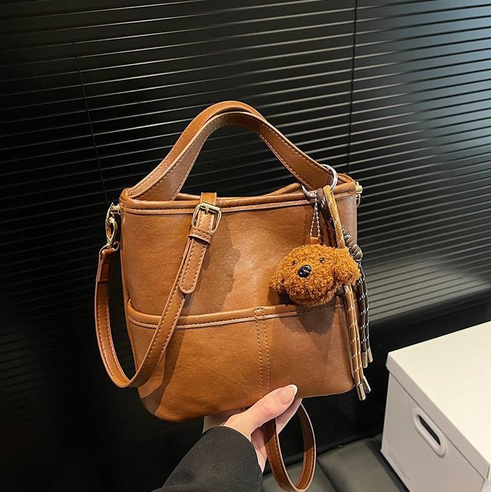 Bolso de moda simple de mujer 2024 nuevo ocio versátil bolso de cubo transfronterizo de color sólido bolso de hombro