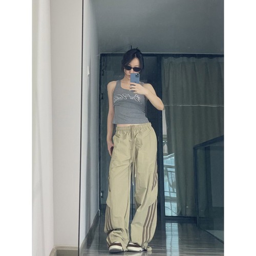 Women's Loose Wide-Leg Straight-Style Summer Tapered Paratrooper Pants with American-Style Side Stripes – Perfect for Street Dance, Sports, and Outdoor Workwear