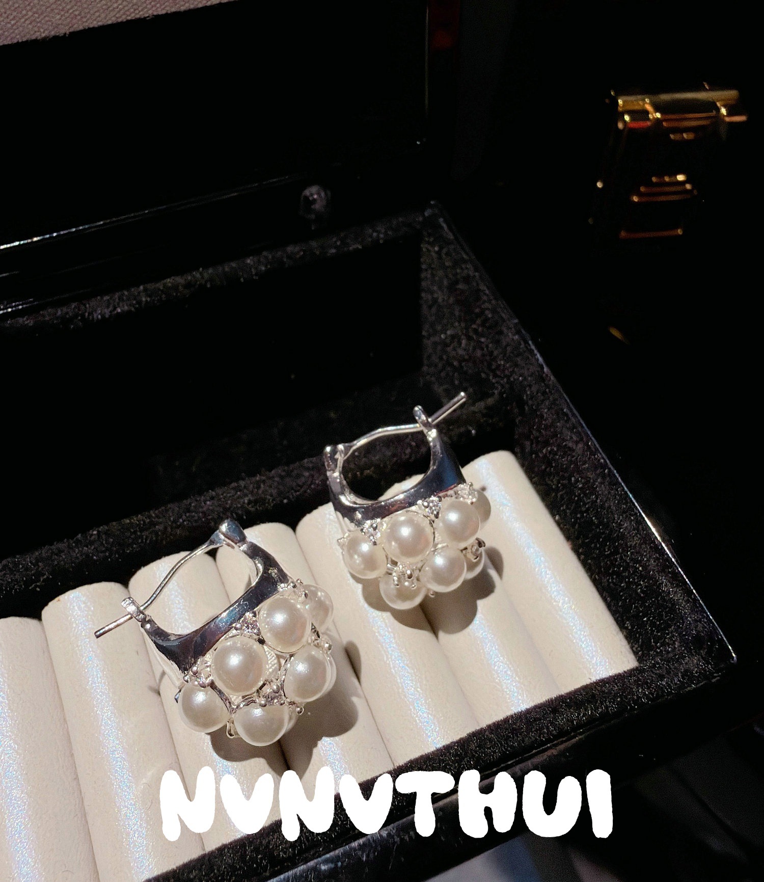 3749HDJ [Beads Small Bag] Earrings ~ No box