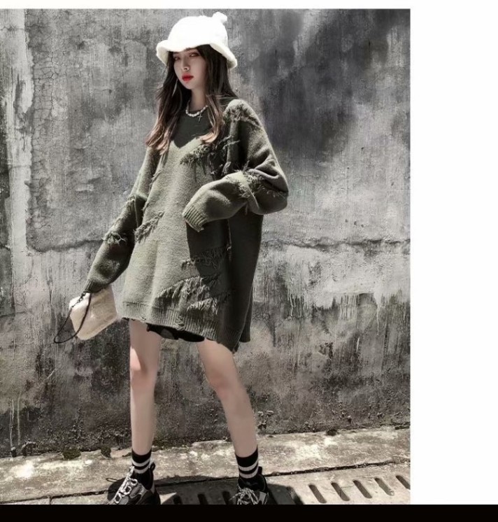 Unisex Oversized Knitted Jumper With Tassel Design For Couples_voghion.com
