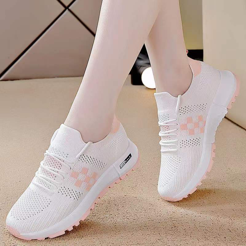 Zapatos de papá transpirables delgados de verano para mujer 2023 nuevos zapatos de coco tejidos voladores de todo fósforo zapatos de malla deportiva para mujer suela suave