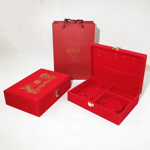 Lao Feng Xiang Chinese Gold Old Temple Wedding Jewelry Gift Box Dragon and Phoenix Three Gold Hardware Gold Jewelry Box