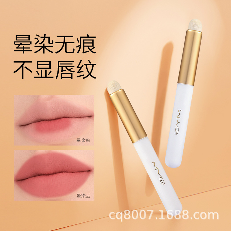 INSは多くのファンデーションブラシを販売しています。|undefined