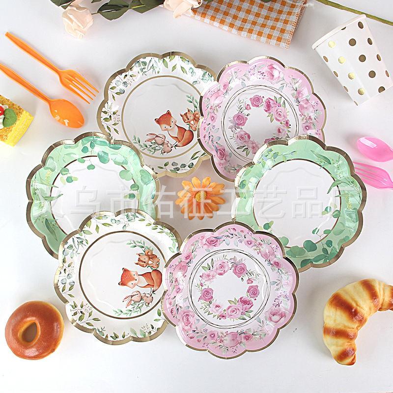 Low Price Promotion of 3 Types of 18cm Disposable Hot Stamping Paper Plates, Round Plates, Birthday Cake Plates, Party Decoration Plates Low Price Promotion of 3 Types of 18cm Disposable Hot Stamping Paper Plates, Round Plates, Birthday Cake Plates, Party Decoration Plates