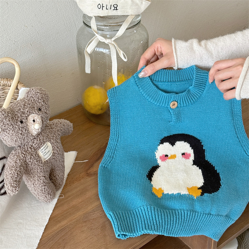 2025 Autumn and Winter Style Warm Belly-Protecting Knitted Vest for Boys and Girls Cartoon Penguin Jacquard Round Neck Children's Vest Sweater