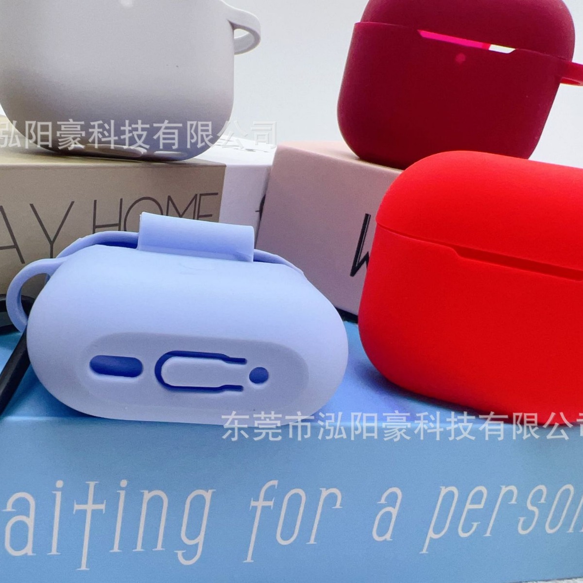 Силиконовый защитный чехол для Apple AirPods 4
