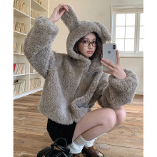 宁派兔耳朵羊羔毛皮草短款连帽毛绒外套女2025新秋冬宽松慵懒大衣