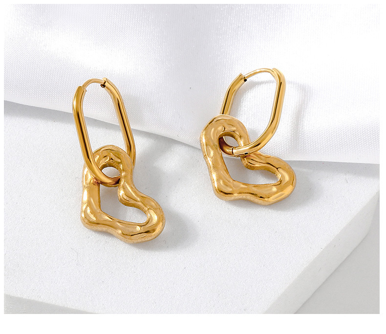 1 Pair Simple Style Heart Shape 316 Stainless Steel  18K Gold Plated Drop Earrings display picture 2