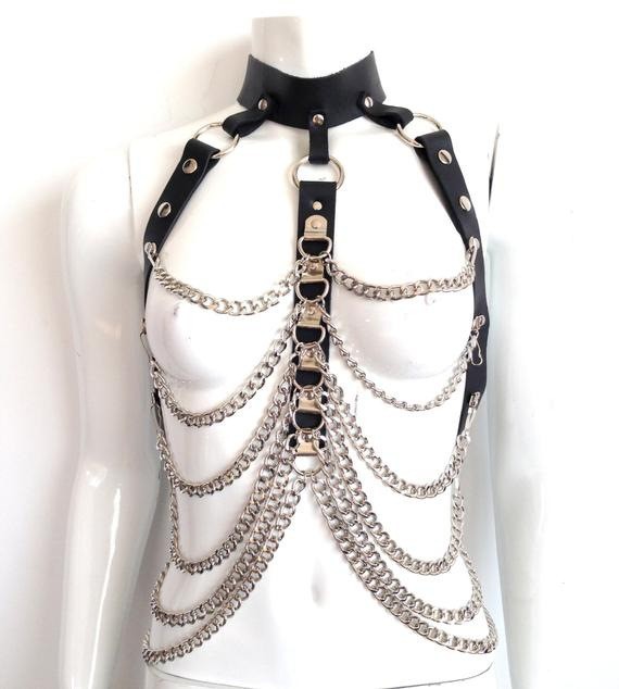 Cadena de cuero de una pieza de moda todo fósforo superior de cuero cadena ropa bar rendimiento Ropa Accesorios