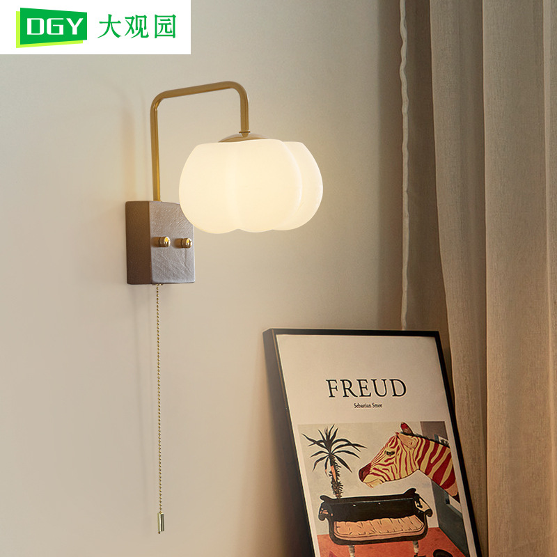 Lámpara de pared del dormitorio nuevo algodón crema de madera de viento del dormitorio protector de ojos lámpara de cabecera de cama simple sala de estar lámpara de pared de fondo 335L