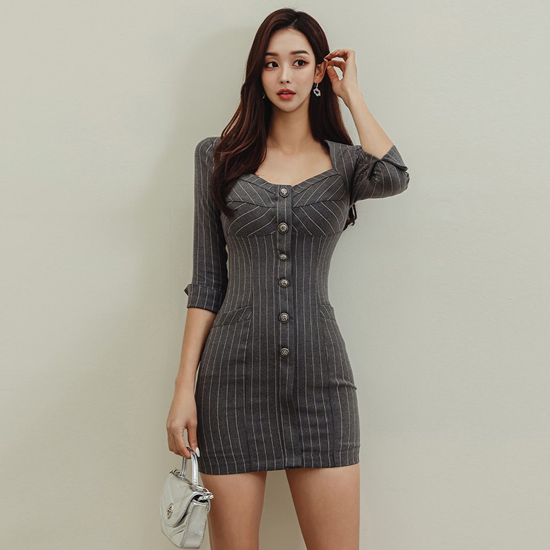 韩版名媛风方领气质条纹包臀裙跨境2024新款修身小个子性感连衣裙