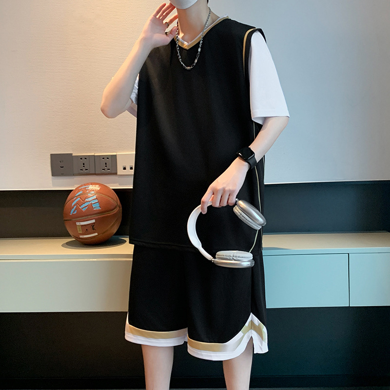 Verano falso de dos piezas juego de mangas cortas de baloncesto deportivo de estilo masculino con un conjunto de ropa de entrenamiento de jóvenes transpirables rápidamente secos
