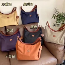 ����ͬ��ŮʿhoboҸ�°��μ�������������r�з������Ů����