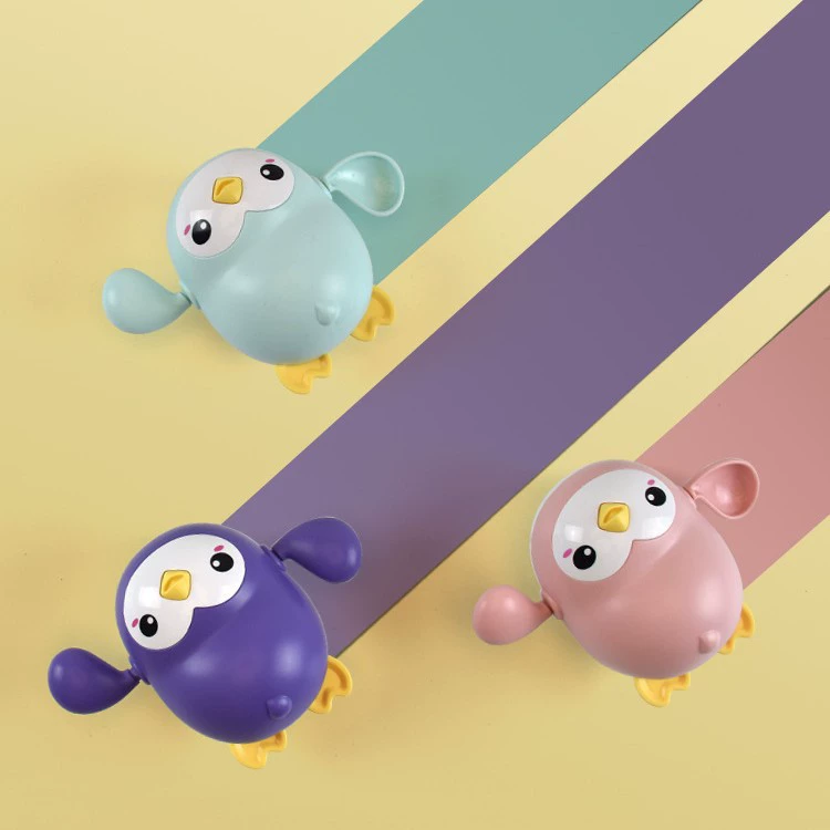 Игрушка заводной бокспингвин B.Duck, играющая в воде для младенца