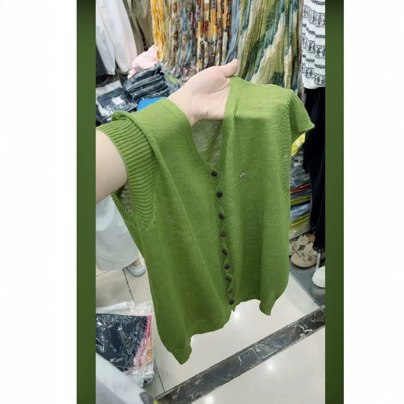 French-Style High-End V-Neck Short-Sleeve Knit Cardigan for Women, Summer 2026, Plus Size, Unique, Youthful Dopamine Slimming Top French-Style High-End V-Neck Short-Sleeve Knit Cardigan for Women, Summer 2026, Plus Size, Unique, Youthful Dopamine Slimming Top