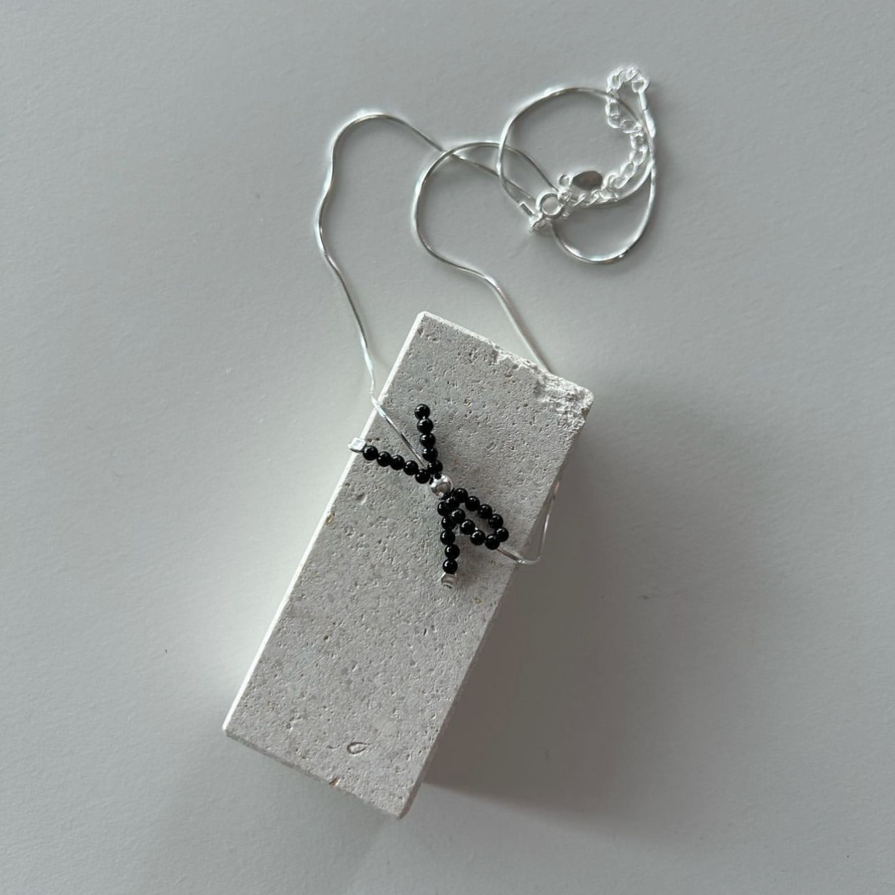 Sterling Silber Einfacher Stil Bogenknoten Halskette Mit Anhänger display picture 1