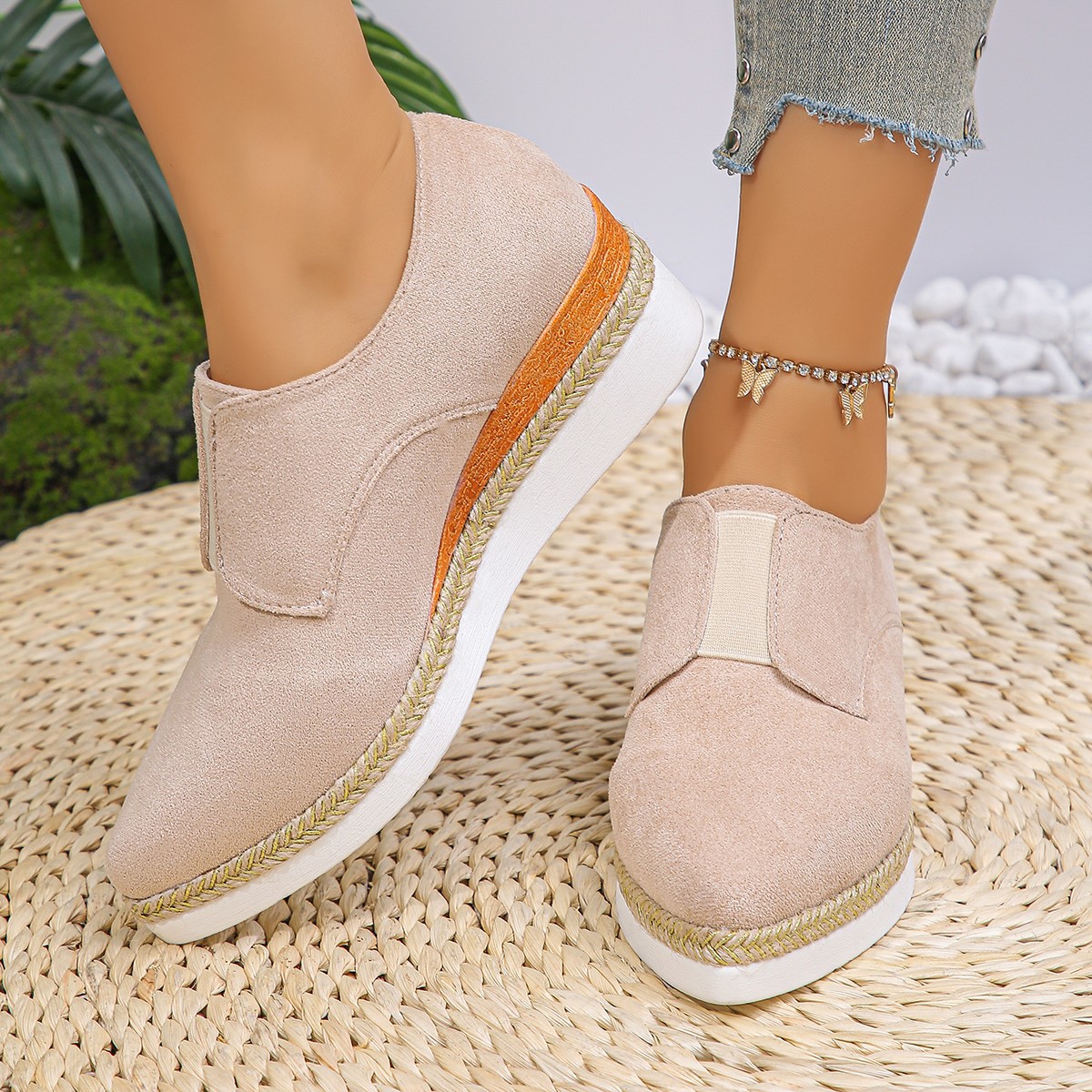lightweight comfortable shoes wedge heel low-cut