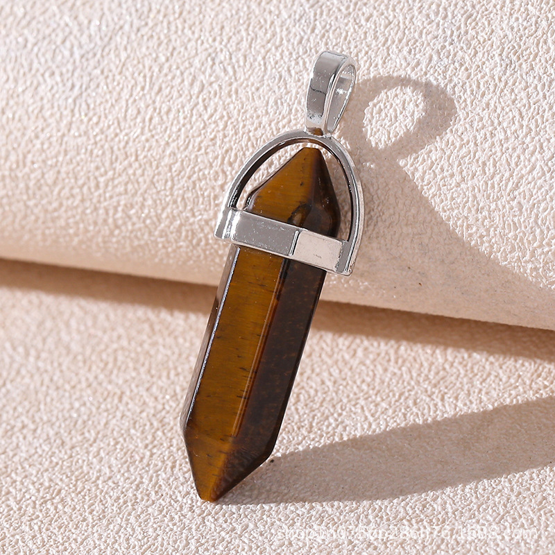 Venta caliente transfronteriza piedra natural amatista cristal rosa colgante de columna hexagonal collar de bala de doble punta colgante único al por mayor