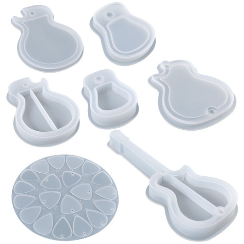 Handmade DIY resin pour sand pendant mold decoration with magnetic guitar shape accessory pendant silicone mold