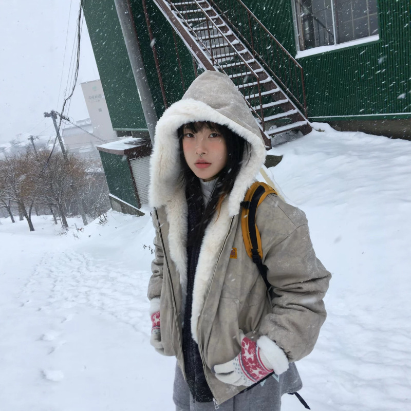 Winter windproof and warm faux mink fur marble-patterned hooded cotton jacket with fleece lining, workwear style Winter windproof and warm faux mink fur marble-patterned hooded cotton jacket with fleece lining, workwear style