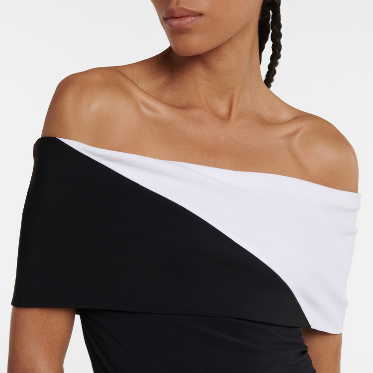 GraceChic GraceChic 2025 European American Swimwear New V-neck Black And White Patchwork Simple High-end One-piece Swimsuit Set For Women_voghion.com