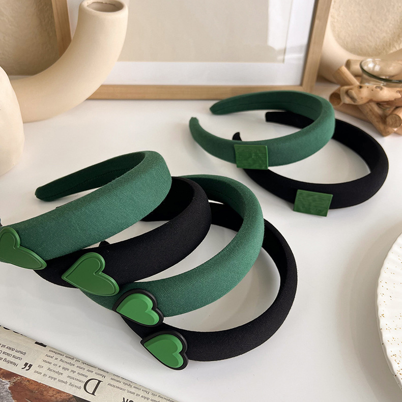 South Korea Green Heart Shape Wide-brimmed Headband Temperament Sponge Headband display picture 10