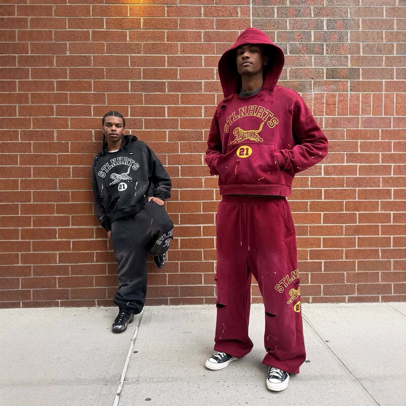Sports Suit with Distressed Holes, Tiger Print Hooded Sweatshirt, Jogger Sweatpants Two-Piece Set, Street Style Retro Gradient