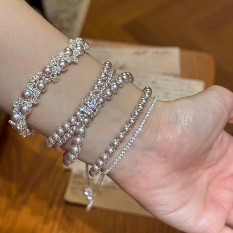 Beautiful Star-Studded Handmade Zircon and Imitation Pearl Bracelet, High Aesthetic Value, Versatile for Students, Light Luxury and High-End Feel Beautiful Star-Studded Handmade Zircon and Imitation Pearl Bracelet, High Aesthetic Value, Versatile for Students, Light Luxury and High-End Feel