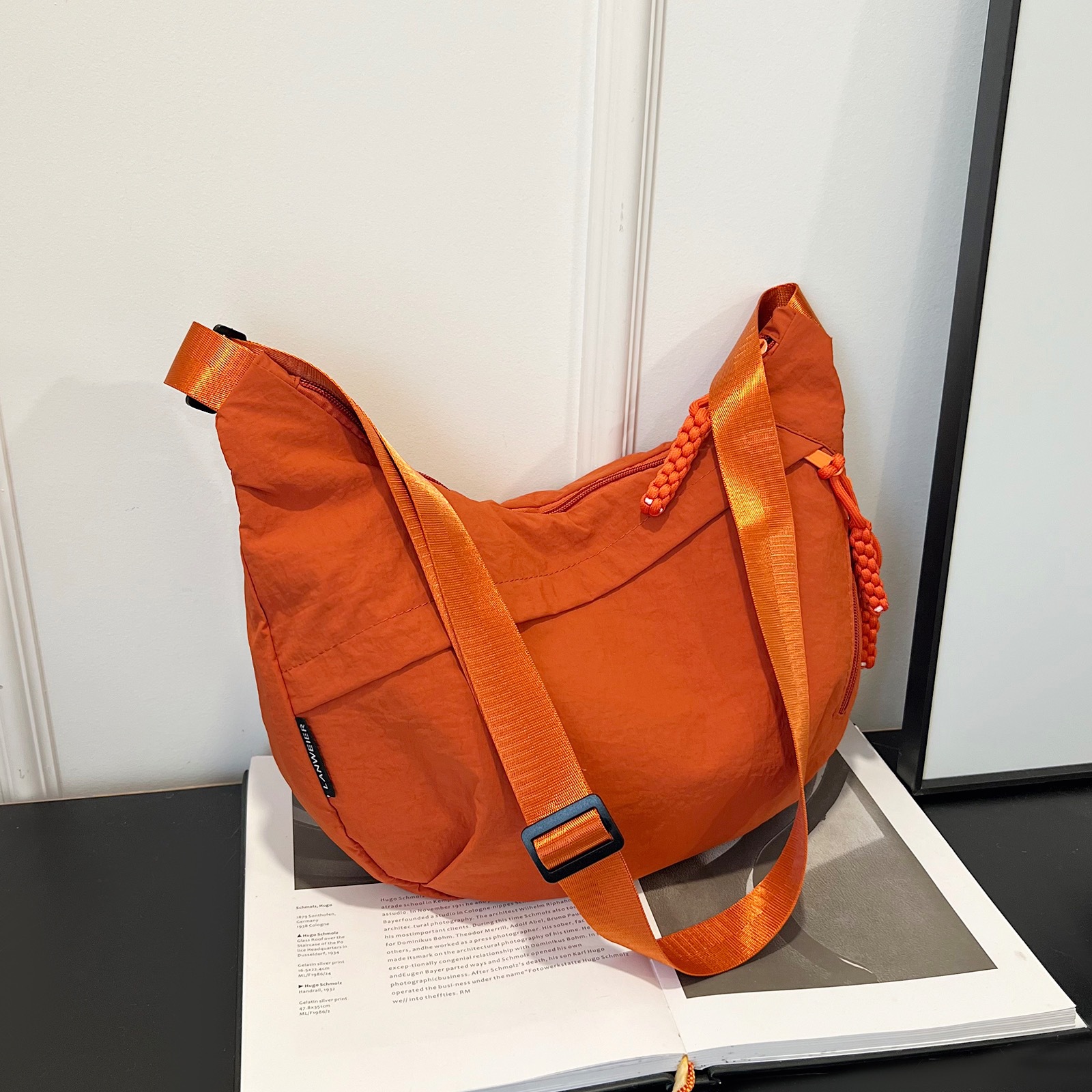 Borsa a tracolla donna in nylon per viaggio e lavoro casual_voghion.com