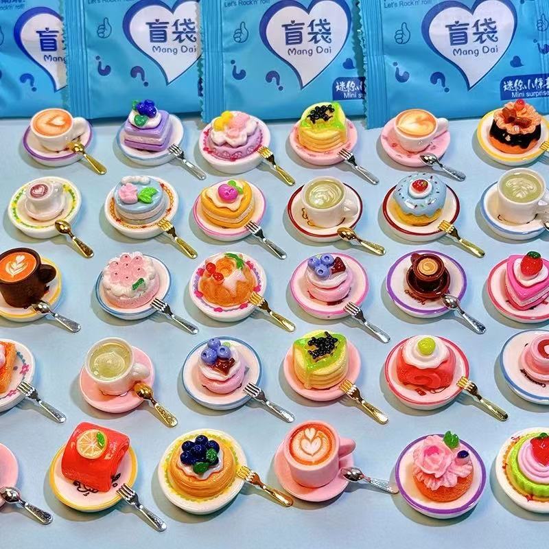 Mini Cake Dessert Blind Bag, Realistic Miniature Items, Micro-Models, Food Toys, Dessert Figurines, Pretend Play Toys