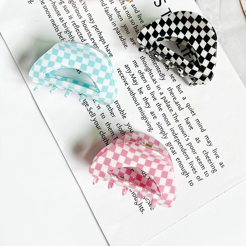 Fashion Plaid Pvc Handmade Hair Claws 1 Piece display picture 1