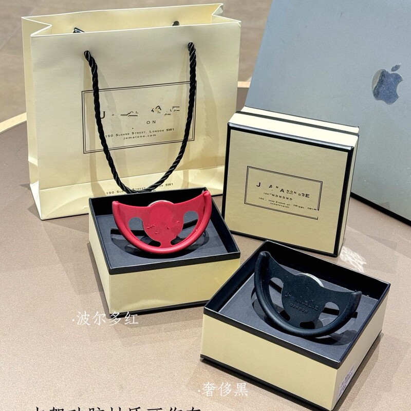 Foreign Trade Longjia Car Air Freshener Holder, Round Holder, Car Air Freshener Holder Gift Box Set, Does Not Include Air Freshener Tablets