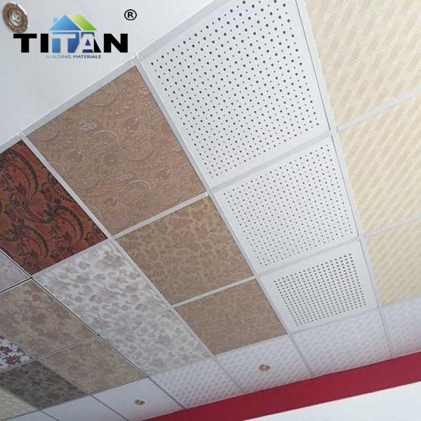 Placa de yeso 600x600 techo techo chapa de PVC tablero de tres defensas a prueba de humedad y fuego