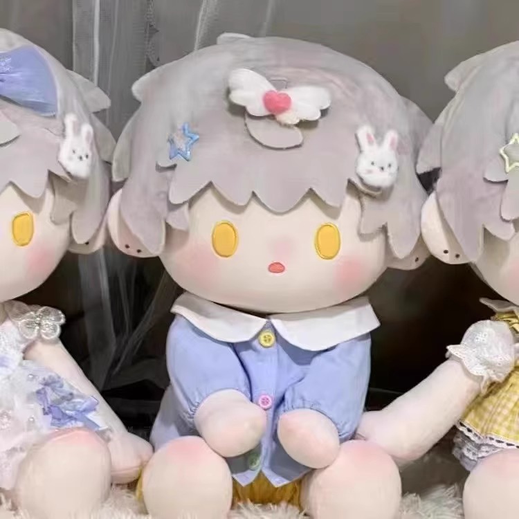 Улыбка, детка с бровями