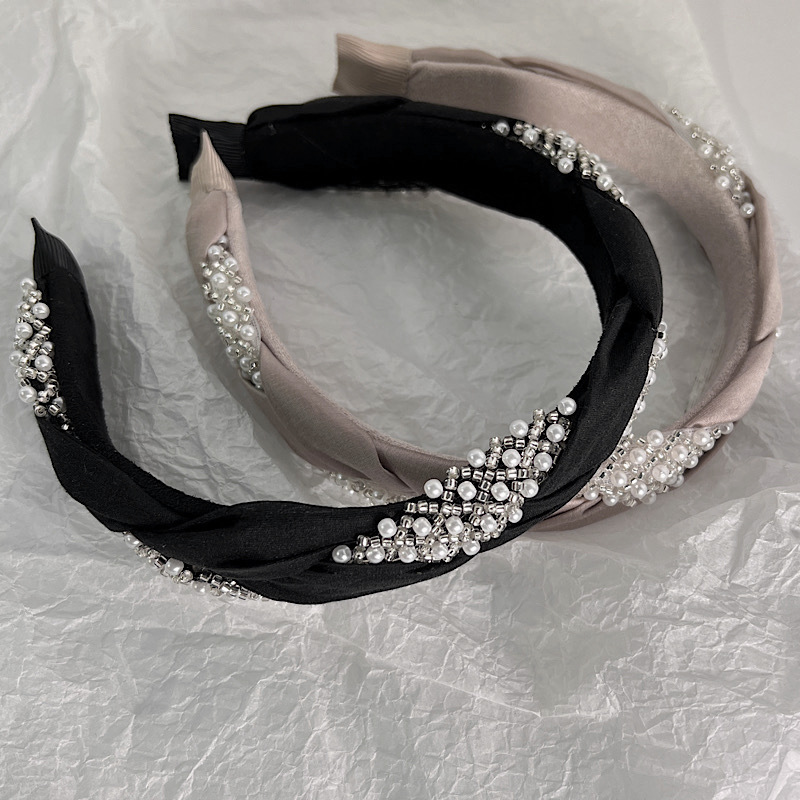 Retro Style Woven Texture Pearl Hairpin Twist Braid Headband display picture 6