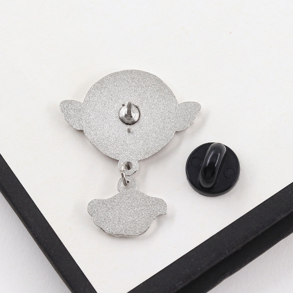 Japanese anime Cardcaptor Sakura themed pendants, enamel brooches, cross-border bestsellers, star wings, bird head metal badges
