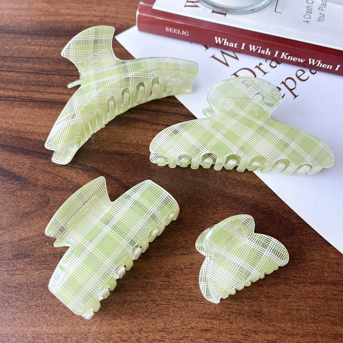 Correa de acético imitación estriado brocas de cabello primavera nueva broca de cabello pequeño broca de tiburón fresco broca de cabello verde ornamentos de cabello