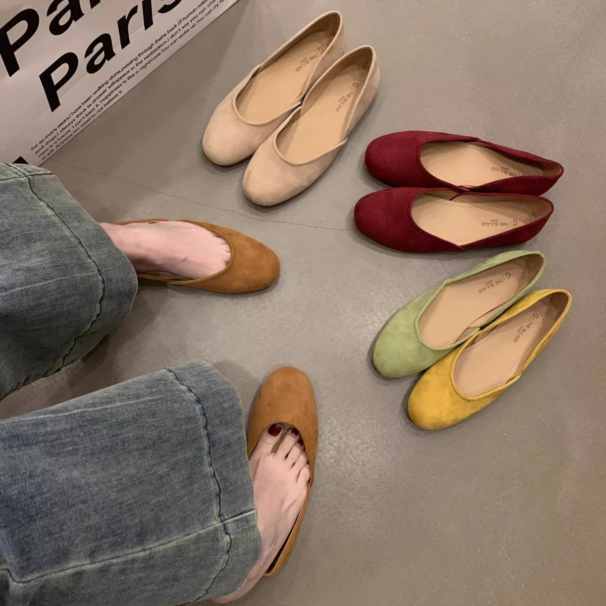 Zapatos retro suaves de camisa, zapatos de mujer nuevos zapatos rojos blancos claros con zapatos de falda única