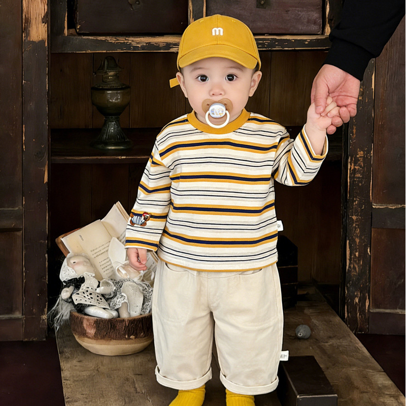 Early Spring Baby Boy Striped Long-Sleeve T-Shirt Set, Stylish and Versatile Loose-Fitting Base Shirt and Casual Pants for Spring and Autumn Early Spring Baby Boy Striped Long-Sleeve T-Shirt Set, Stylish and Versatile Loose-Fitting Base Shirt and Casual Pants for Spring and Autumn
