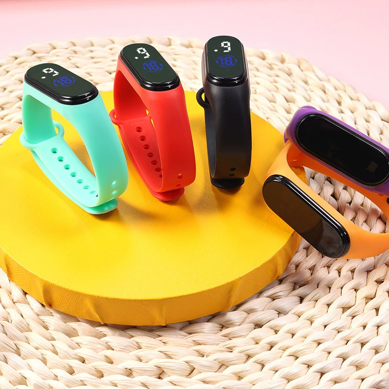 Новые LED-часы от производителя, в наличии, модные и повседневные, с сенсорным экраном, водонепроницаемые, подходят для мужчин и женщин, студентов, для занятий спортом на открытом воздухе, электронные часы.