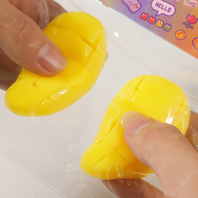 ネットで話題のおもちゃ、リアルなフルーツの形をしたヤマモモ、バナナ、ドリアン、皮をむいたオレンジのストレス解消おもちゃ、ゆっくり戻る弾力のあるおもちゃ|undefined