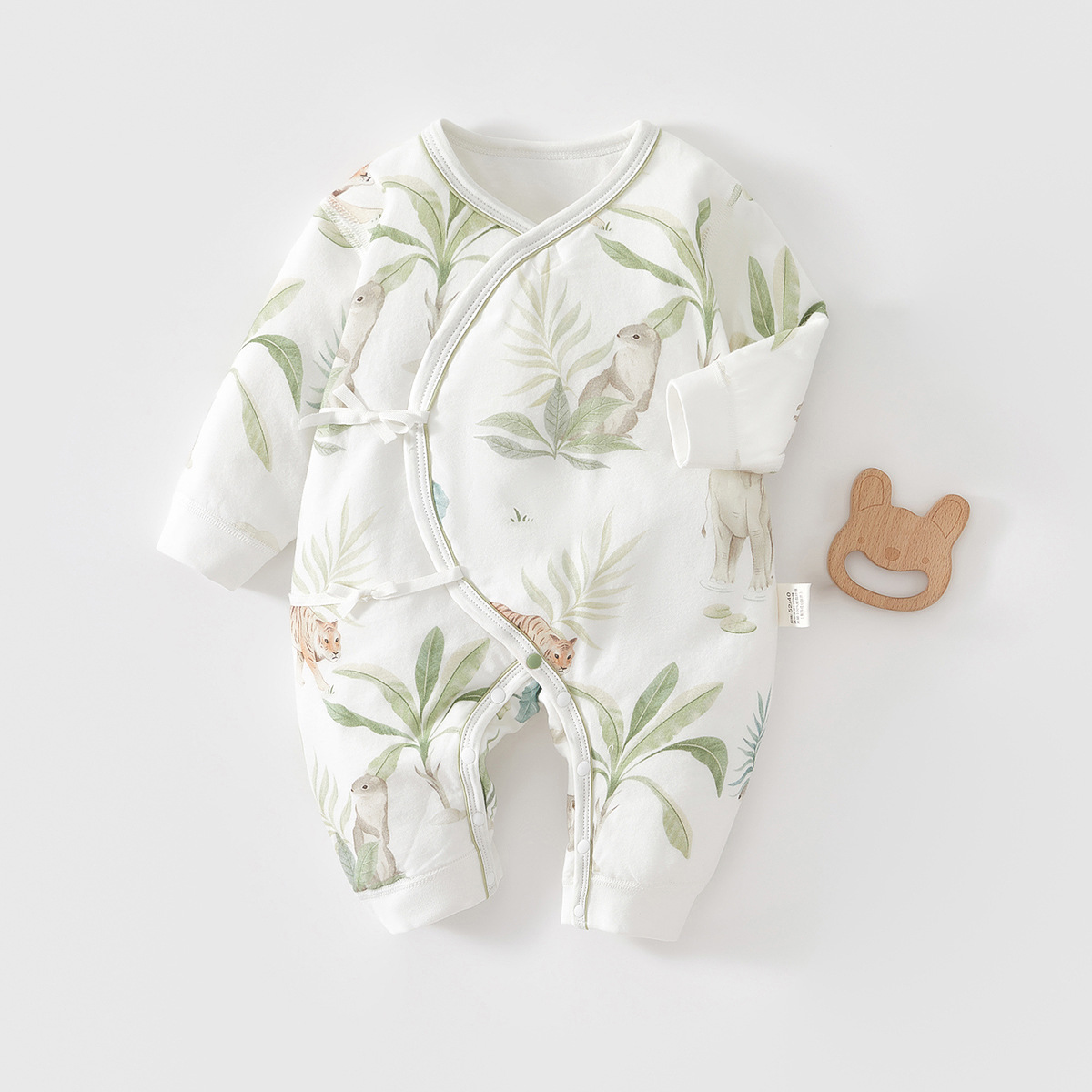 Ropa de recién nacidos 40 gramos de algodón intercalado de otoño y invierno, una clase de luna llena, ropa de bebé, ropa de recién nacidos, ropa de bebé
